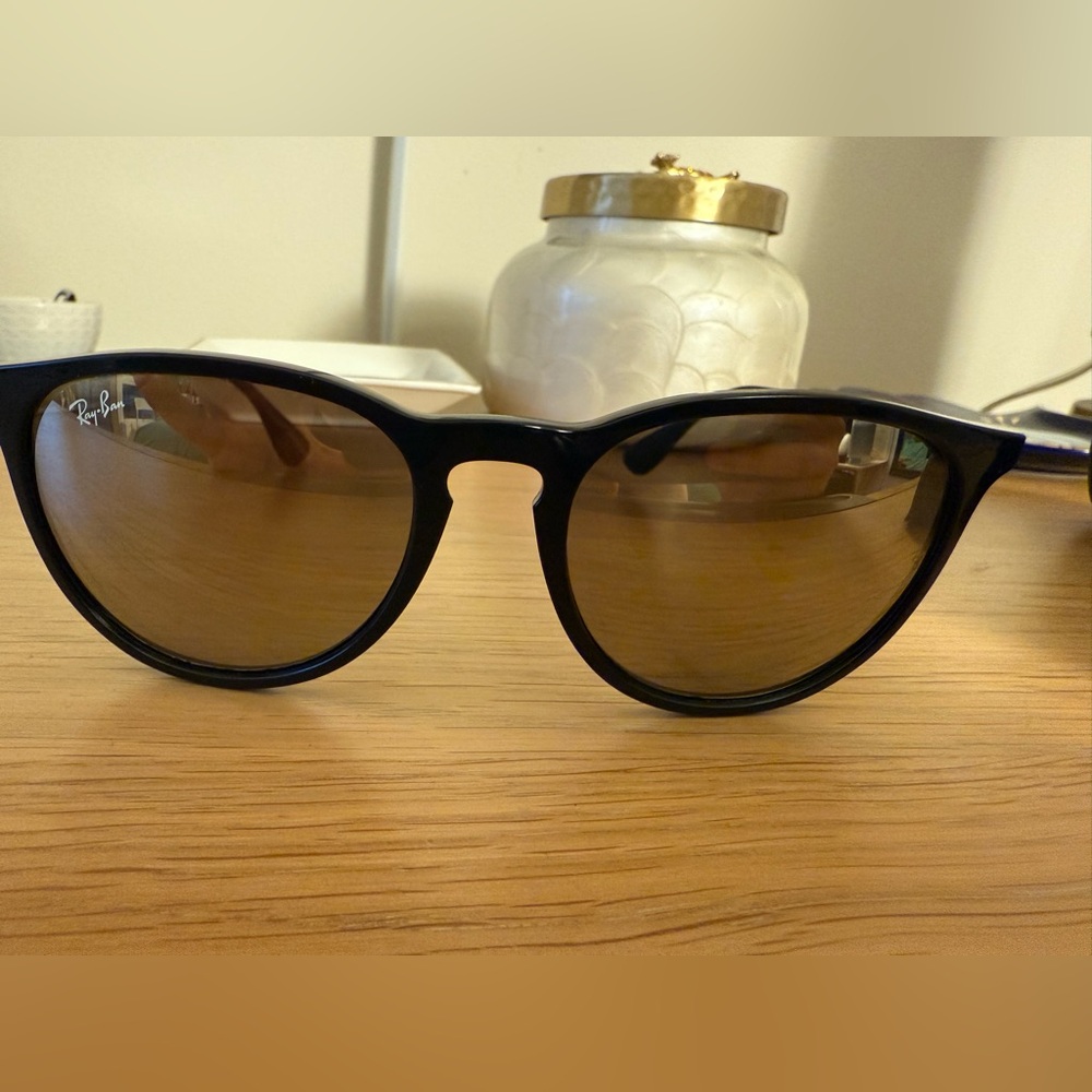 Black Ray Ban - Erika RB4171